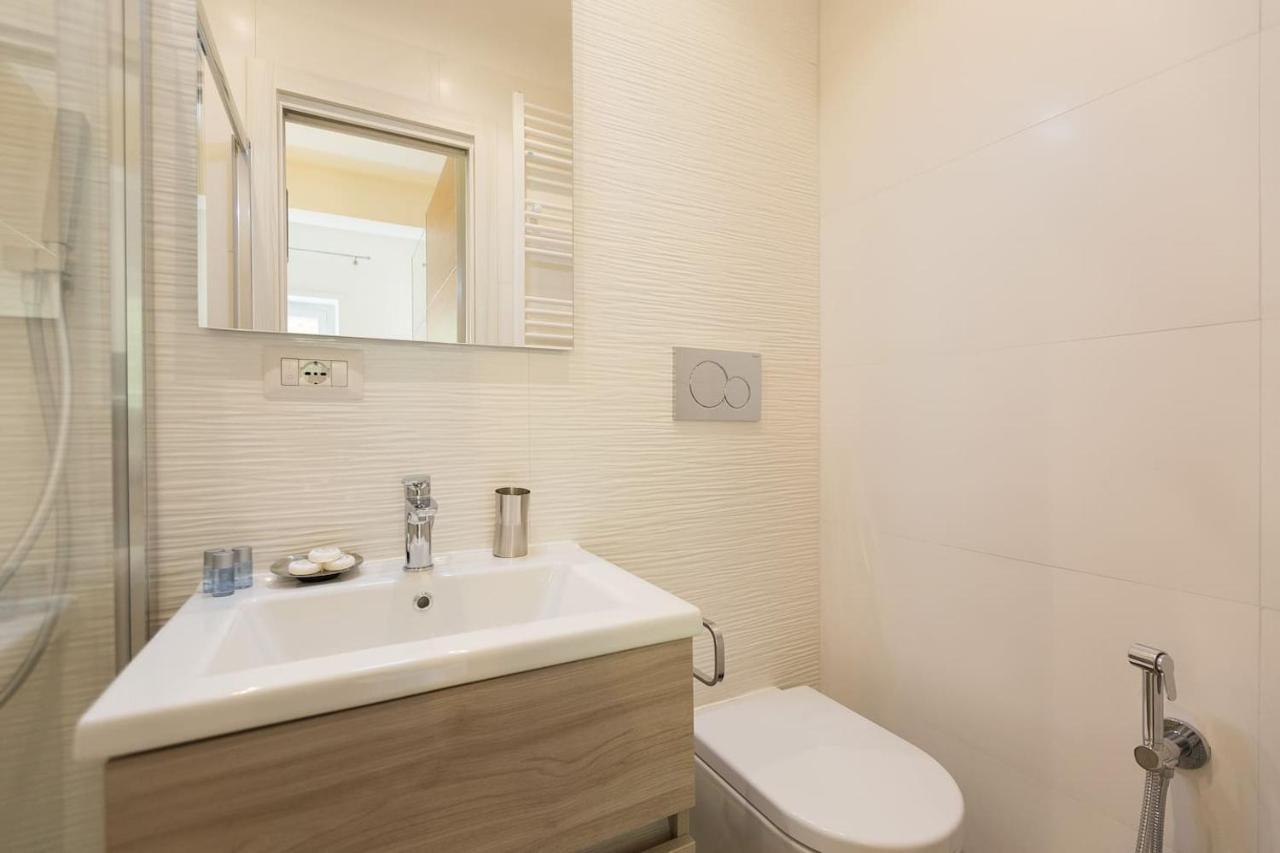 Lovely New Apartament, Viale Trastevere Rome Luaran gambar